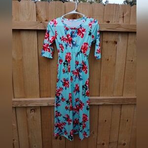 Beautiful Dress Possibly Children's Size 140? Guessing age 9-10ish